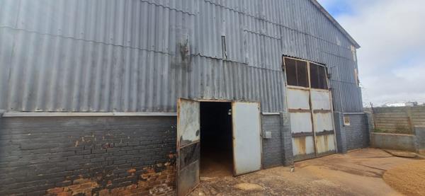 250  m² Industrial space