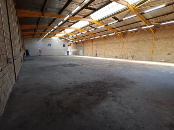 1 046  m² Industrial space