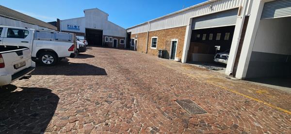 650  m² Industrial space