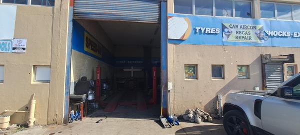 1 977  m² Industrial space