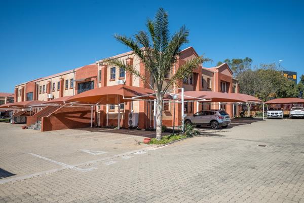 525  m² Commercial space