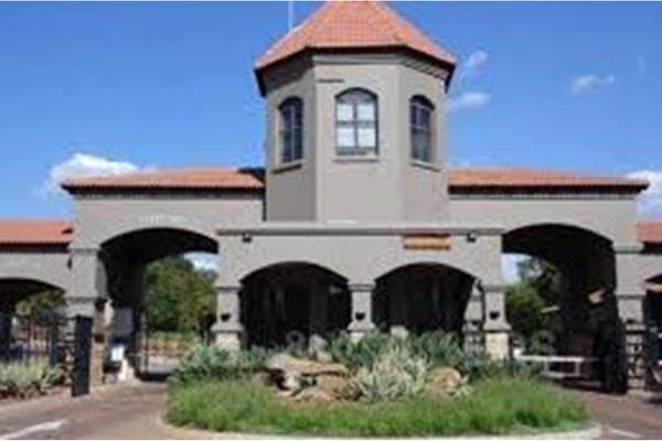 1 038 m² Land