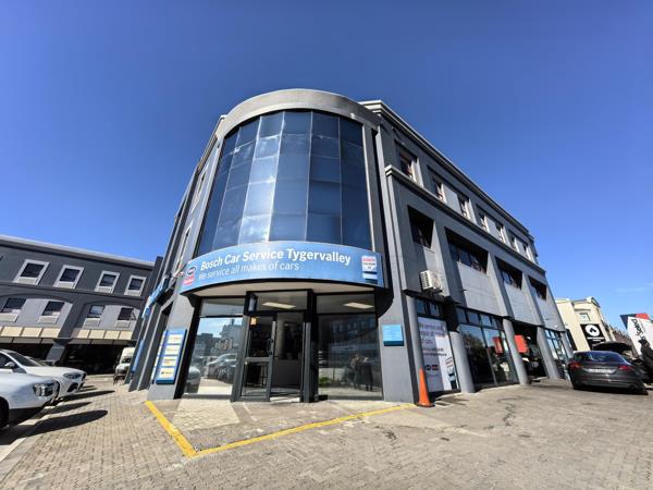 340  m² Commercial space