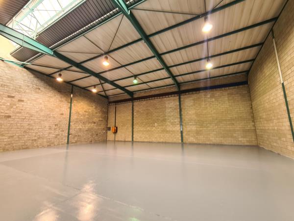537  m² Industrial space