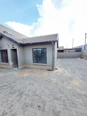 2 Bedroom Garden Cottage