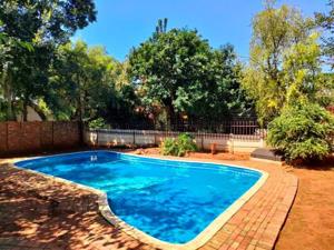 House in Schoemansville