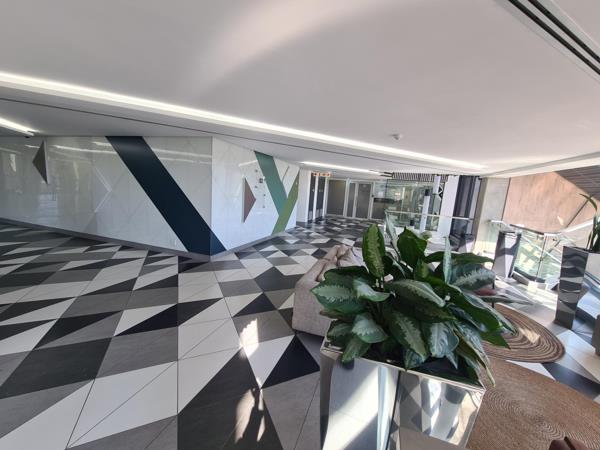 140  m² Commercial space