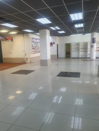 465  m² Commercial space