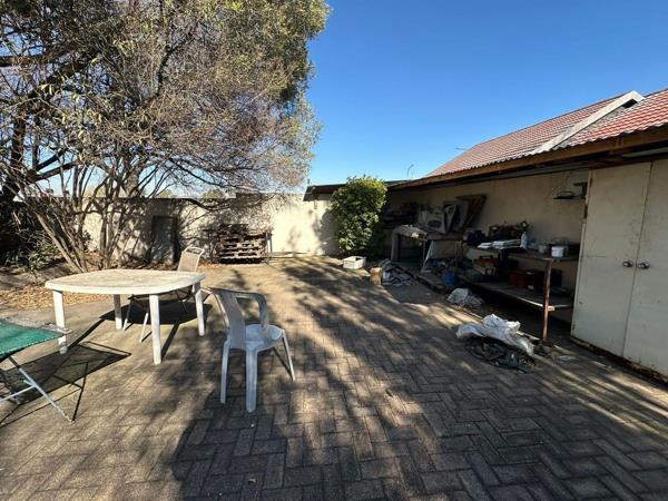 250  m² Commercial space