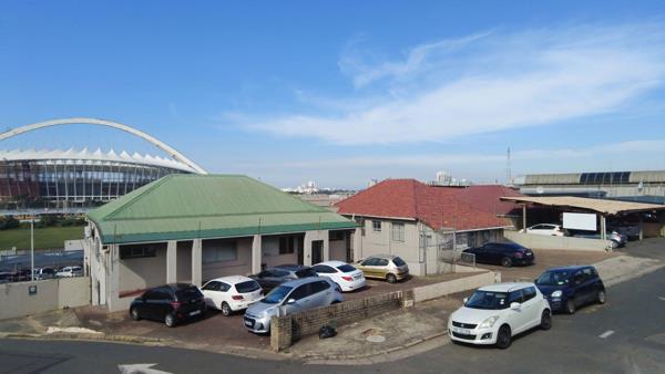 440  m² Office Space