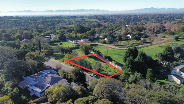 850 m² Land