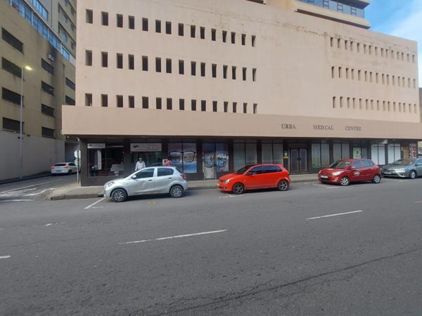 112  m² Commercial space