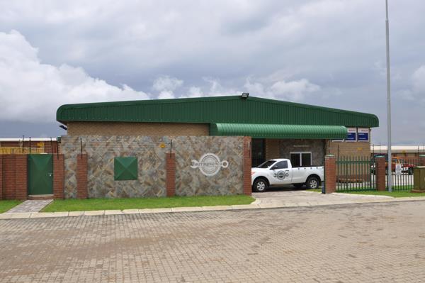 624  m² Commercial space