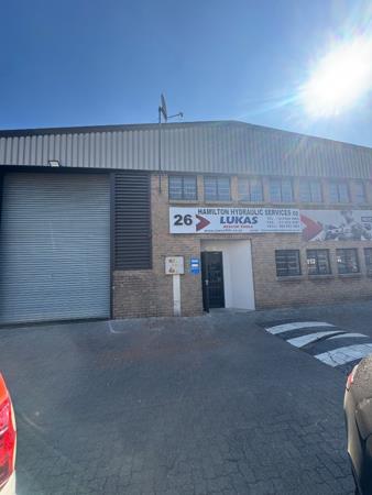 332  m² Commercial space