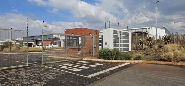 1 524  m² Industrial space