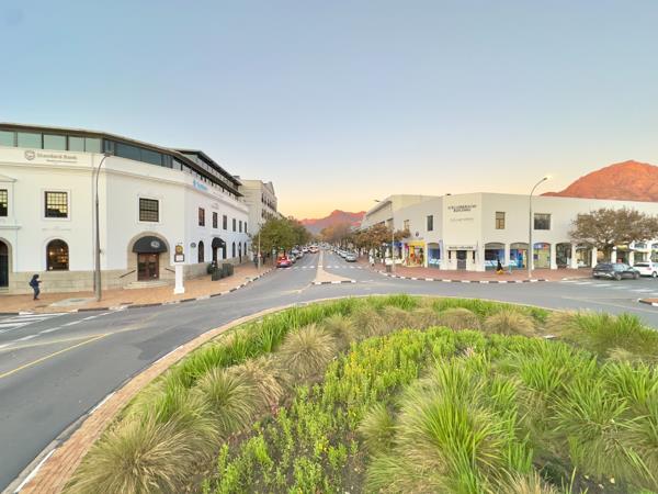 248  m² Commercial space