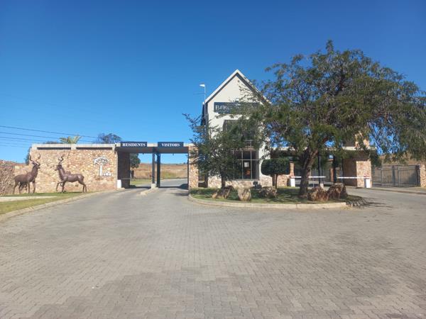 1 475 m² Land
