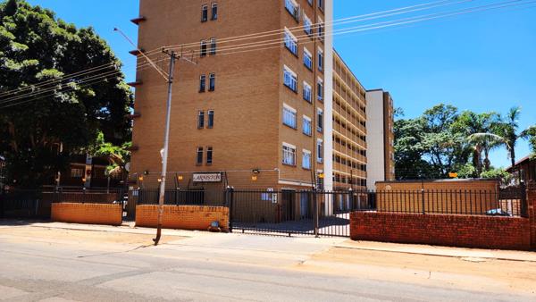 1.5 Bedroom Apartment