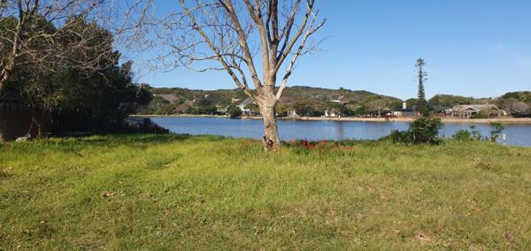 830 m² Land