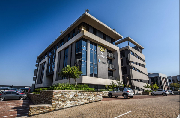 656  m² Commercial space