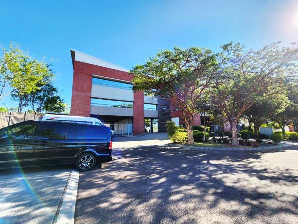 210  m² Commercial space