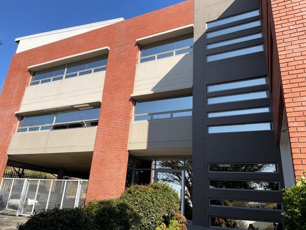 210 m² Commercial space