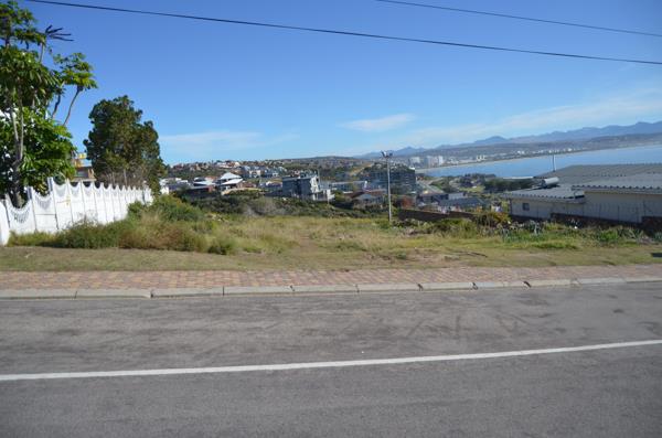 601 m² Land
