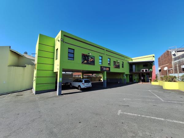 490  m² Commercial space