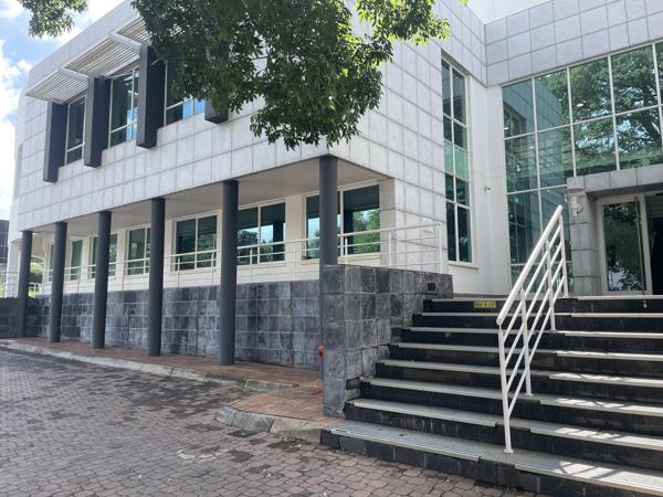 475  m² Commercial space