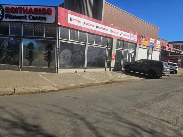 866  m² Retail Space