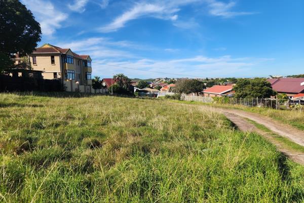 800 m² Land