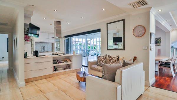 10 Bedroom House