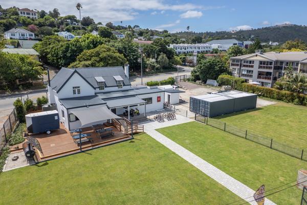 323 m² Office Space