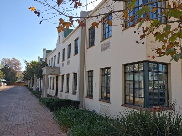 135  m² Commercial space