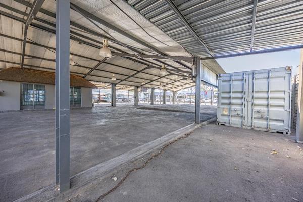 1 000  m² Commercial space