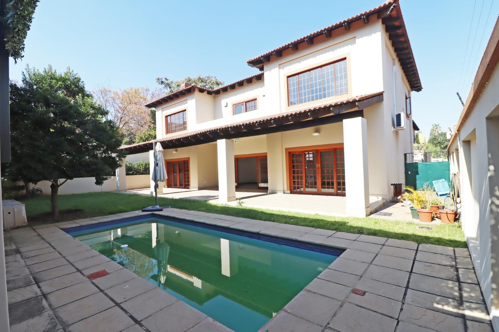 5 Bedroom House in Bryanston