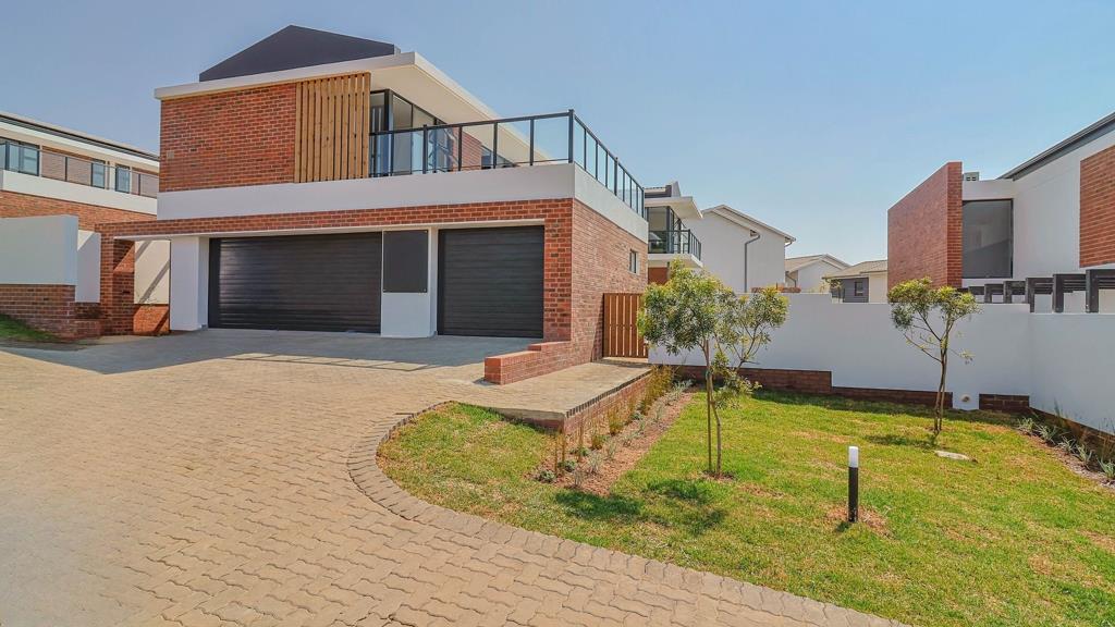 4 Bedroom Townhouse
