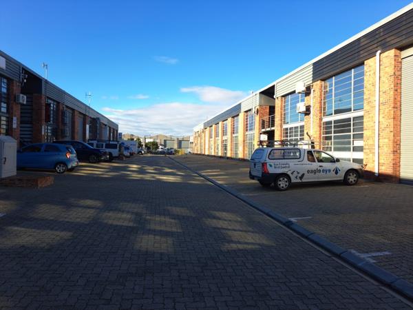 317  m² Industrial space