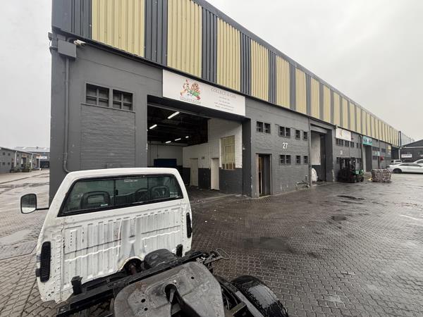 220  m² Industrial space