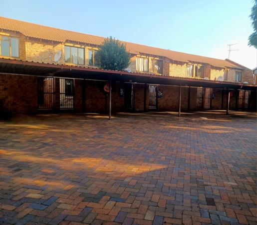 1 Bedroom Townhouse