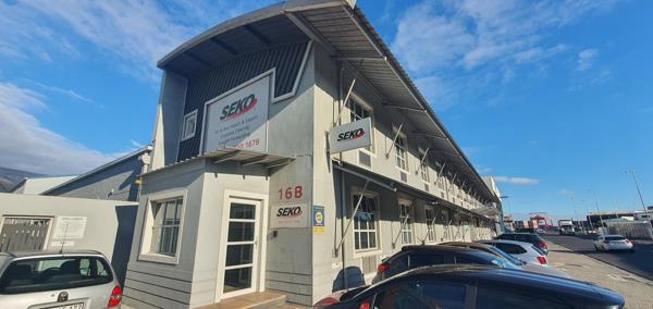 600  m² Commercial space