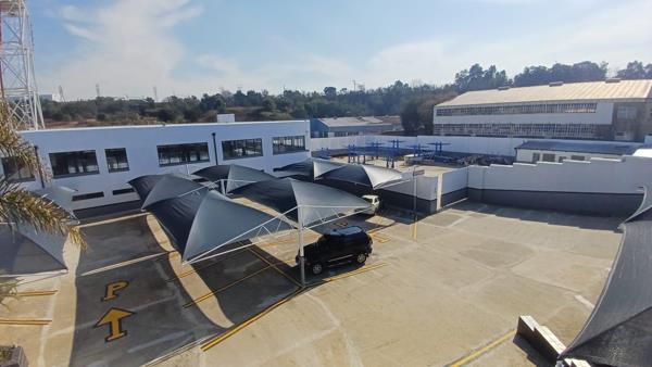 5 700  m² Industrial space