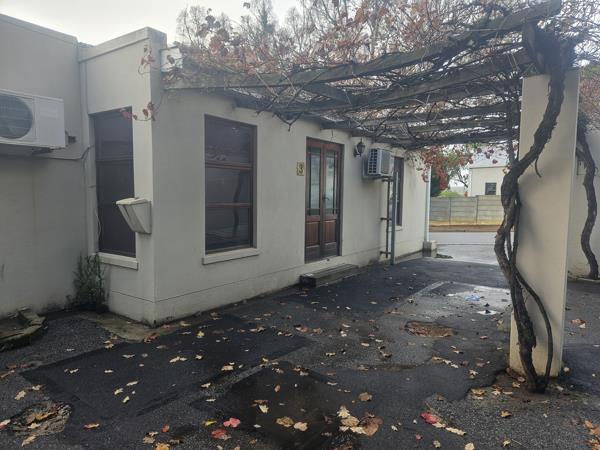 40  m² Commercial space