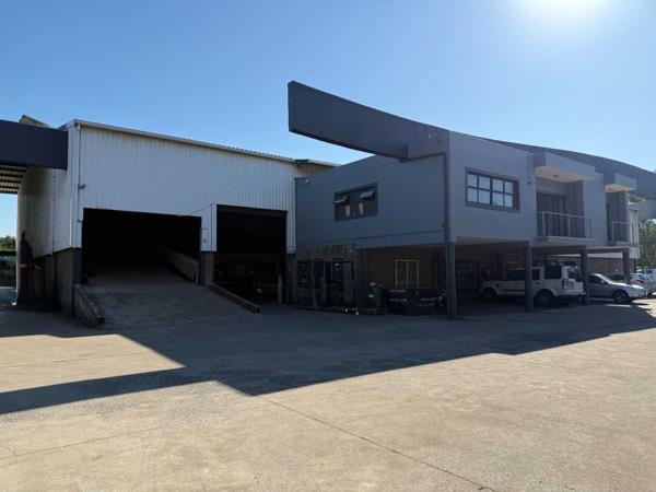 990  m² Industrial space
