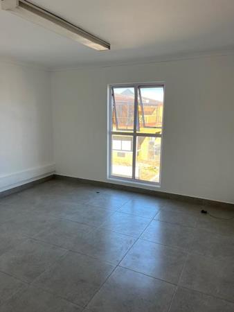 80  m² Office Space