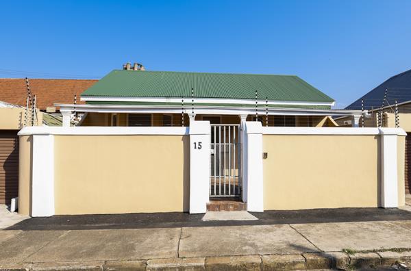 383  m² Commercial space