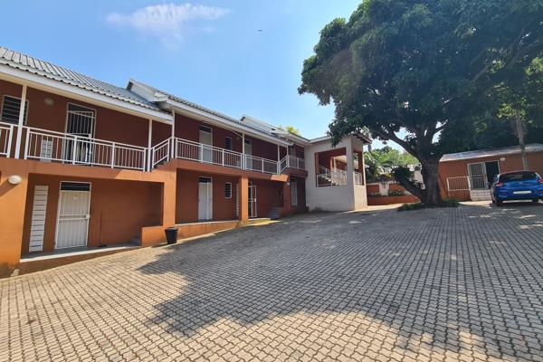 1 400 m² Commercial space