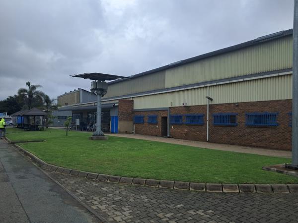 7 889  m² Commercial space