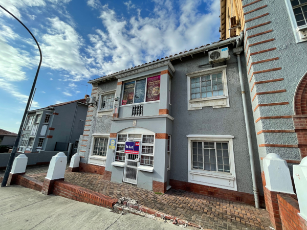 140  m² Commercial space