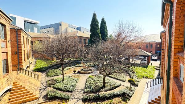 379 m² Office Space
